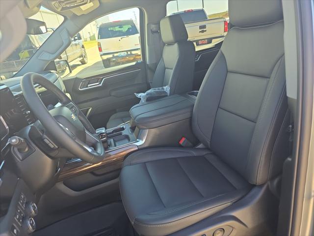 2026 Chevrolet Silverado 1500 4WD Crew Cab Standard Bed LT