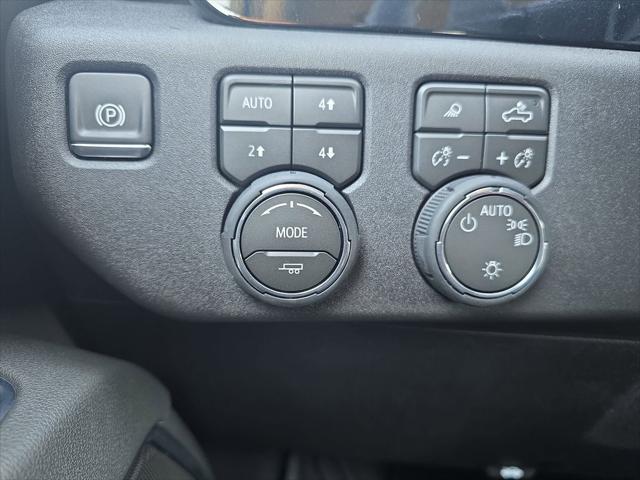 2026 Chevrolet Silverado 1500 4WD Crew Cab Standard Bed LT