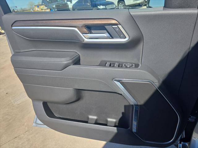 2026 Chevrolet Silverado 1500 4WD Crew Cab Standard Bed LT