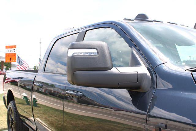2026 RAM Ram 3500 RAM 3500 LARAMIE CREW CAB 4X4 8 BOX