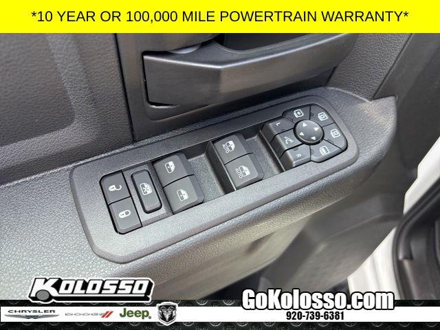 2026 Ram 2500 Black Express Crew Cab 4x4 6'4" Box