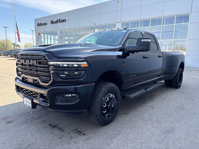 2026 Ram 3500 Laramie Crew Cab 4x4 8' Box