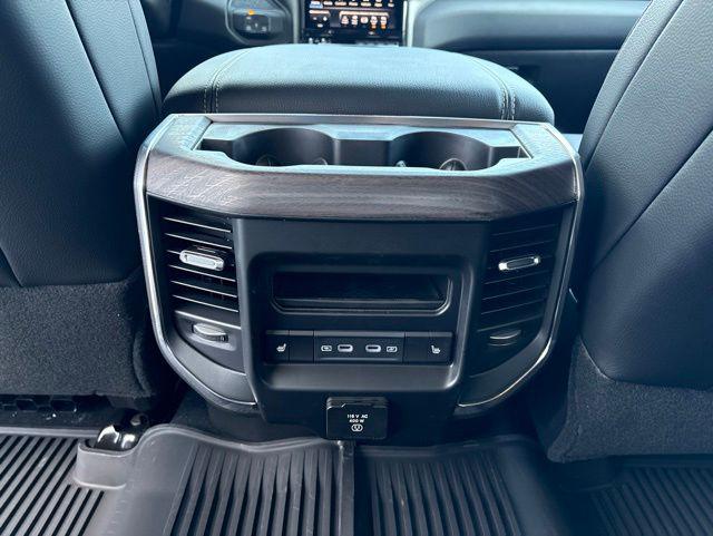 2026 Ram 3500 Laramie Crew Cab 4x4 8' Box