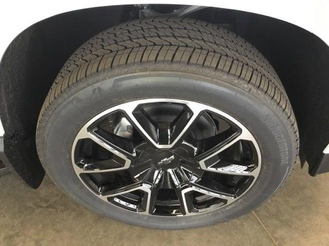 2026 Chevrolet Suburban RST, 4WD