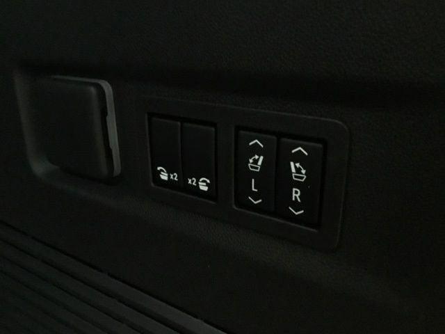 2026 Chevrolet Suburban RST, 4WD