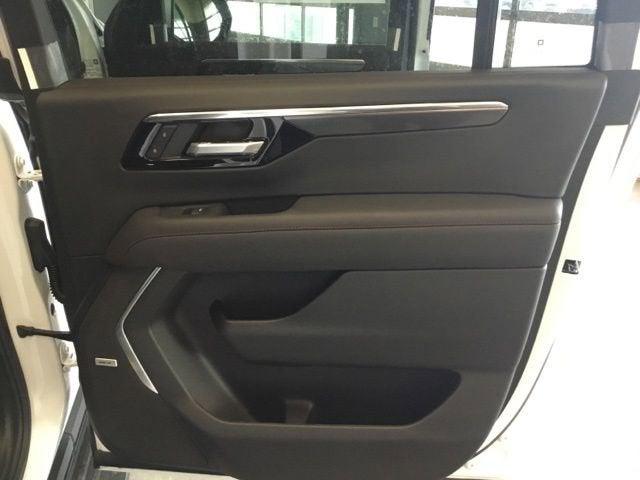 2026 Chevrolet Suburban RST, 4WD
