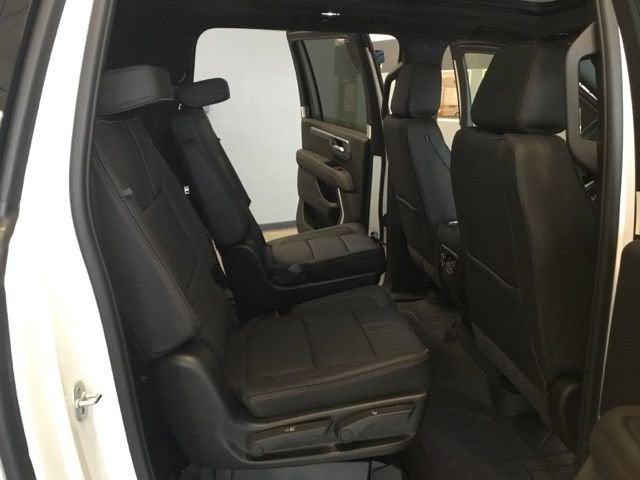 2026 Chevrolet Suburban RST, 4WD