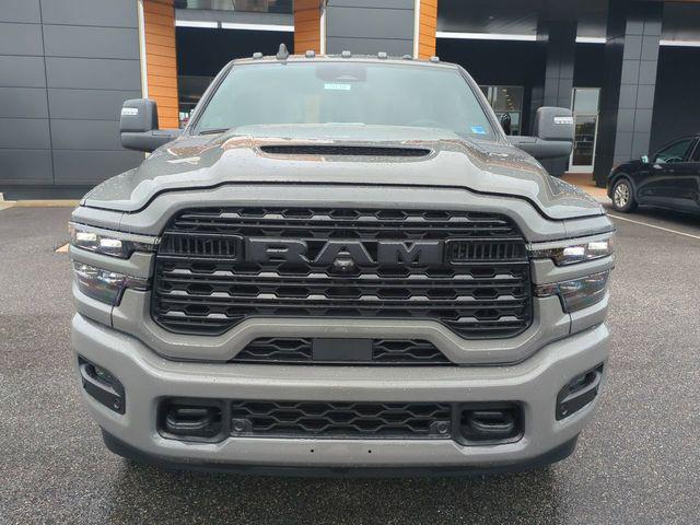 2026 Ram 3500 Limited Crew Cab 4x4 8' Box
