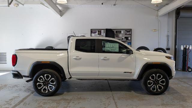 2026 GMC Canyon AT4, 4WD