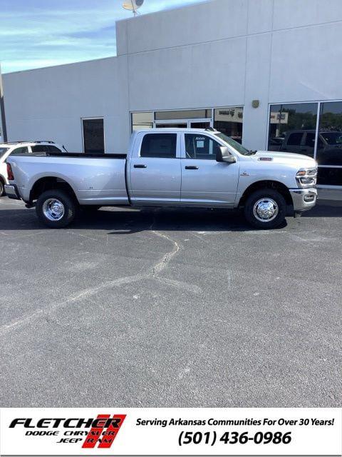 2026 RAM Ram 3500 RAM 3500 TRADESMAN CREW CAB 4X2 8 BOX