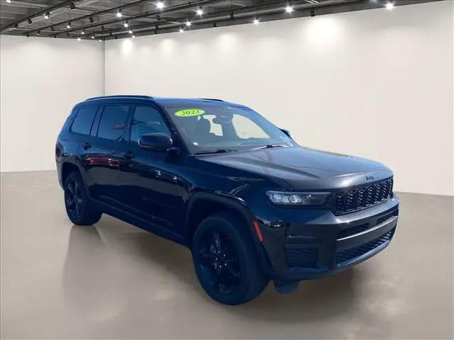 2023 Jeep Grand Cherokee L Altitude 4x4 for sale in Williamsville, NY