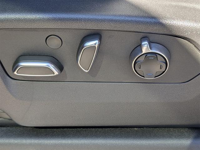 2025 GMC Sierra 1500 4WD Crew Cab Short Box AT4X