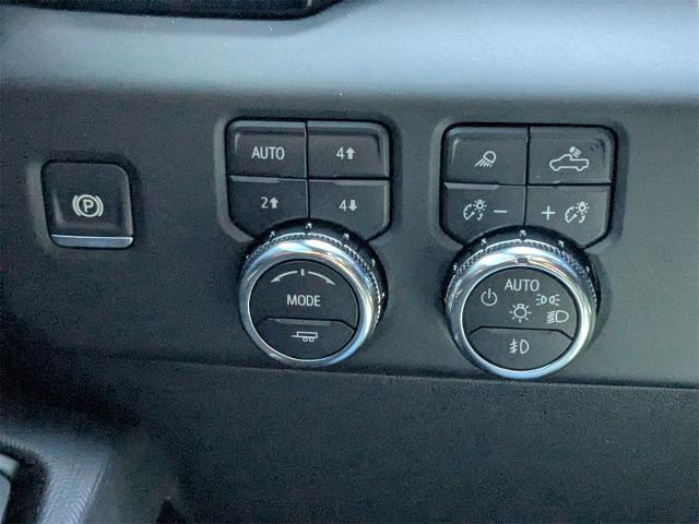 2025 GMC Sierra 1500 4WD Crew Cab Short Box AT4X