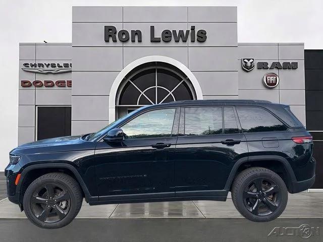 2023 Jeep Grand Cherokee Limited 4x4 2023 Jeep Grand Cherokee Limited 4x4