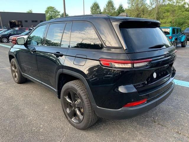 2023 Jeep Grand Cherokee Limited 4x4 2023 Jeep Grand Cherokee Limited 4x4