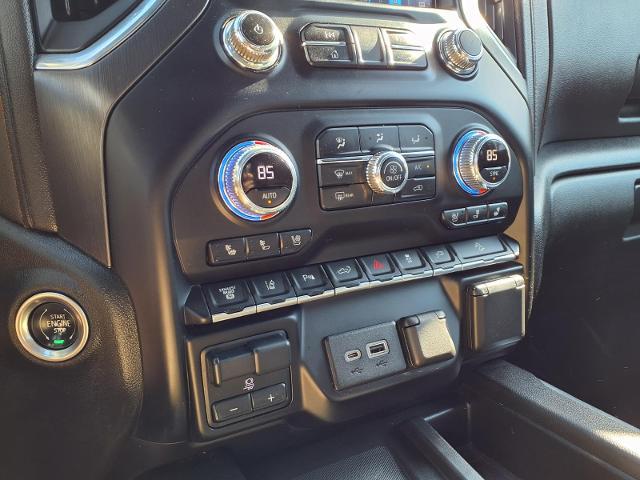 2022 GMC Sierra 2500HD 4WD Crew Cab Standard Bed AT4