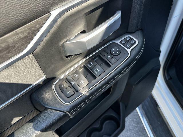 2024 Ram 3500 Big Horn Crew Cab 4x4 8' Box