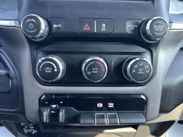 2024 Ram 3500 Big Horn Crew Cab 4x4 8' Box