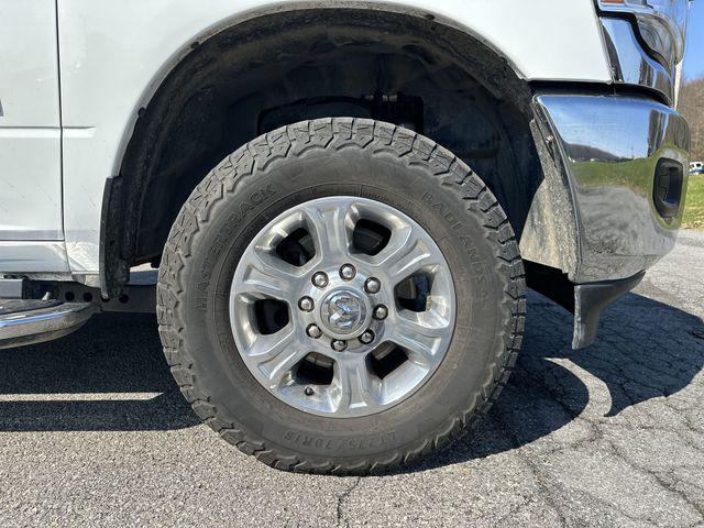 2024 Ram 3500 Big Horn Crew Cab 4x4 8' Box