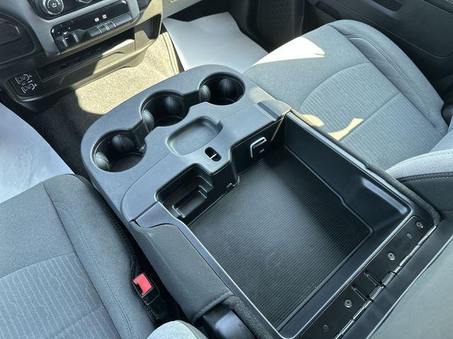 2024 Ram 3500 Big Horn Crew Cab 4x4 8' Box