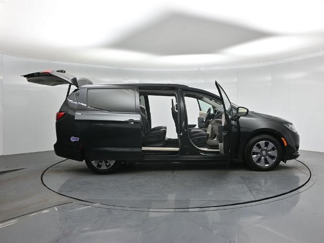 2018 Chrysler Pacifica Hybrid Limited