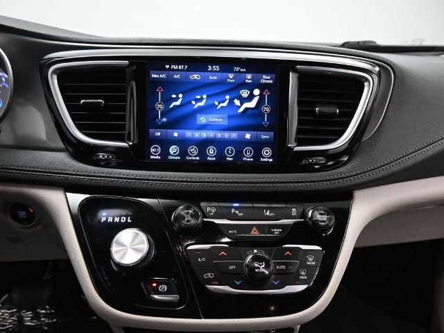 2018 Chrysler Pacifica Hybrid Limited