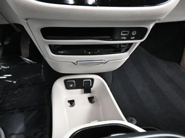 2018 Chrysler Pacifica Hybrid Limited