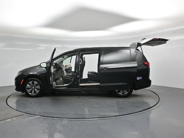 2018 Chrysler Pacifica Hybrid Limited