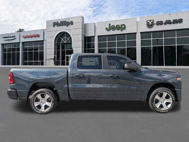 2026 RAM Ram 1500 RAM 1500 EXPRESS CREW CAB 4X2 57 BOX 2026 RAM Ram 1500 RAM 1500 EXPRESS CREW CAB 4X2 57 BOX
