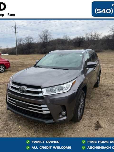2017 Toyota Highlander XLE 2017 Toyota Highlander XLE