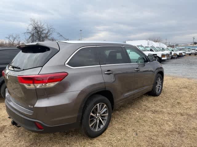 2017 Toyota Highlander XLE 2017 Toyota Highlander XLE