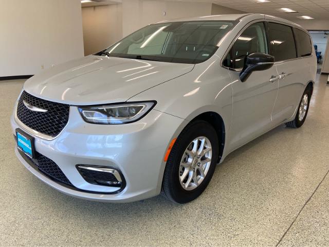 2024 Chrysler Pacifica Touring L for sale in Monticello, IL