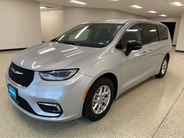2024 Chrysler Pacifica Touring L for sale in Monticello, IL