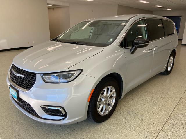 2024 Chrysler Pacifica Touring L for sale in Monticello, IL