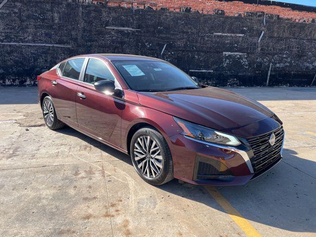 2025 Nissan Altima SV FWD