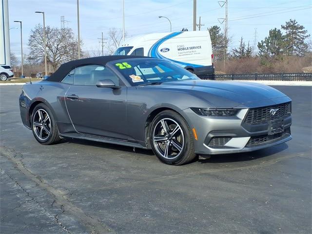 2025 Ford Mustang EcoBoost Premium Convertible for sale in Flat Rock, MI