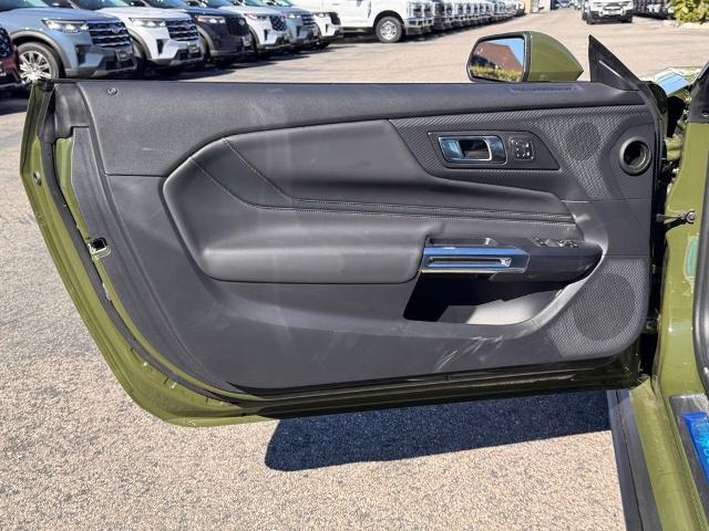 2025 Ford Mustang GT Premium Fastback