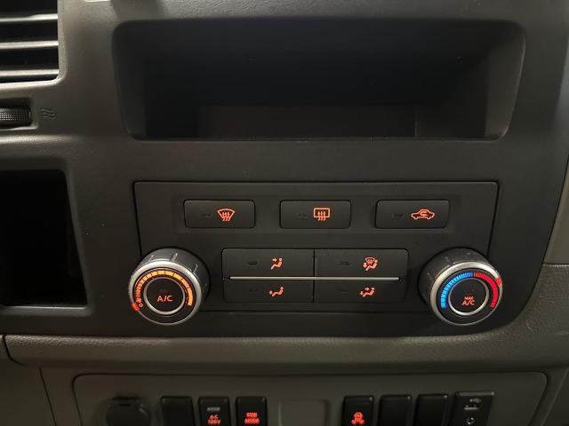 2021 Nissan 2500 SV High Roof V8
