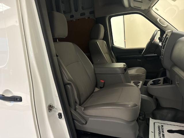 2021 Nissan 2500 SV High Roof V8