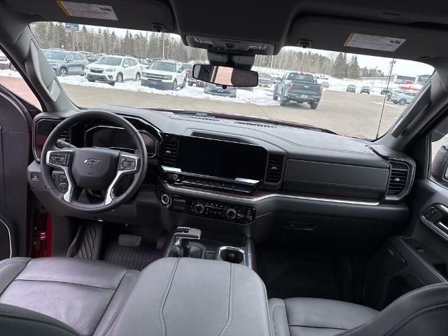 2024 Chevrolet Silverado 1500 4WD Crew Cab Short Bed RST