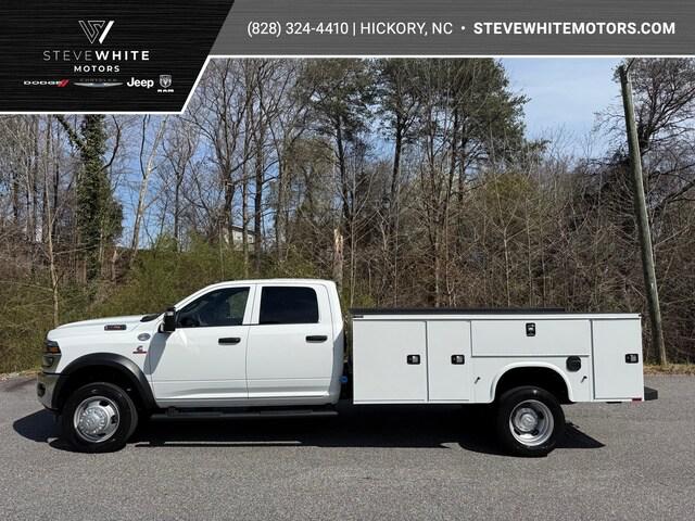 2026 RAM Ram 5500 Chassis Cab RAM 5500 TRADESMAN CHASSIS CREW CAB 4X4 84 CA