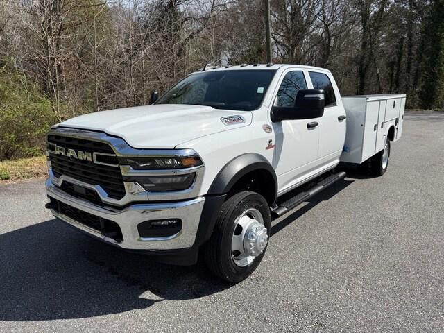 2026 RAM Ram 5500 Chassis Cab RAM 5500 TRADESMAN CHASSIS CREW CAB 4X4 84 CA