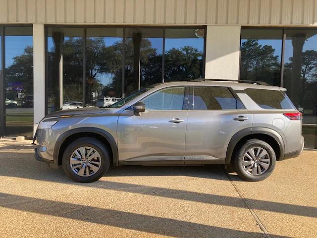 2025 Nissan Pathfinder SV FWD