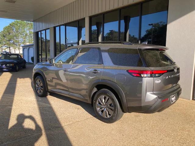 2025 Nissan Pathfinder SV FWD