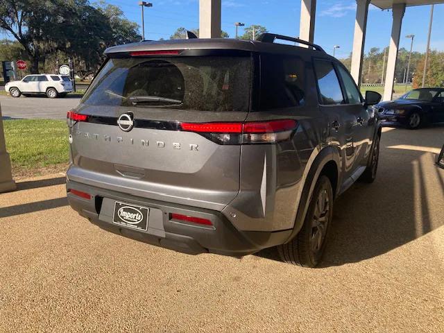 2025 Nissan Pathfinder SV FWD