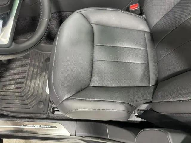 2026 Land Rover Range Rover P400 SE 7 Seat