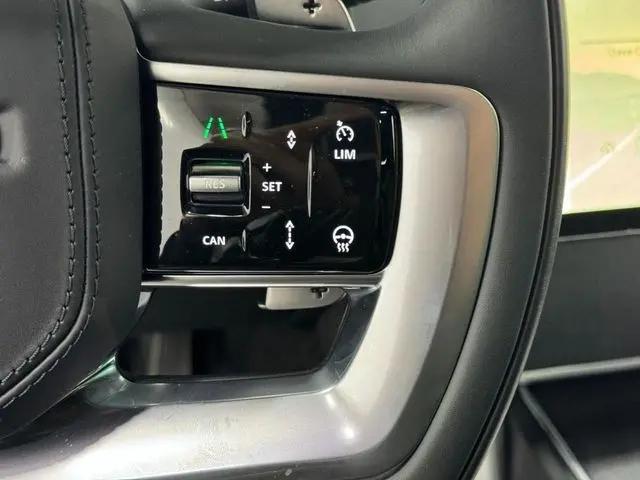2026 Land Rover Range Rover P400 SE 7 Seat