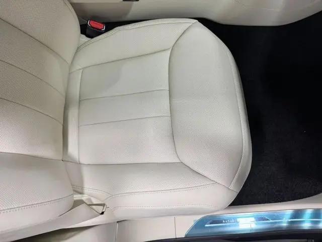 2026 Land Rover Range Rover P530 Autobiography