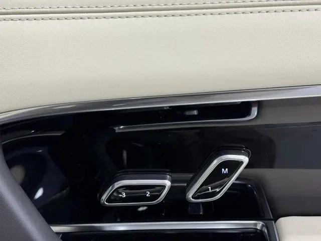 2026 Land Rover Range Rover P530 Autobiography