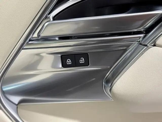 2026 Land Rover Range Rover P530 Autobiography